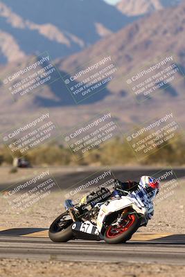 media/Dec-07-2025-CVMA (Sun) [[3e7d2de5dc]]/Race 18-Formula Twins-Formula 40 UL/